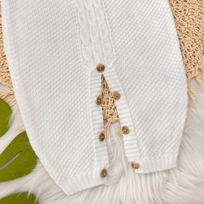 Jardineira de linha pipoca branca